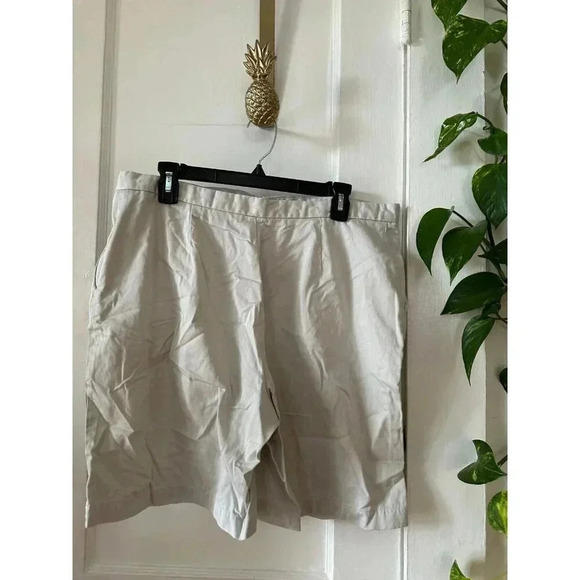 Dockers Recode Women’s size 12 beige shorts - Picture 5 of 6